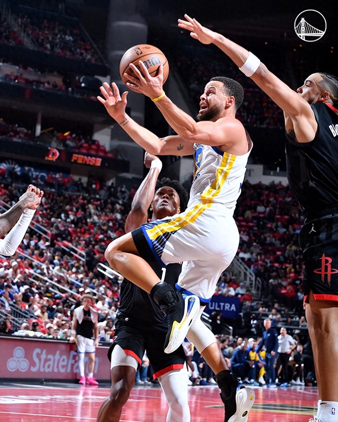 火箭队表现出色，成功逆袭晋级季后赛的简单介绍