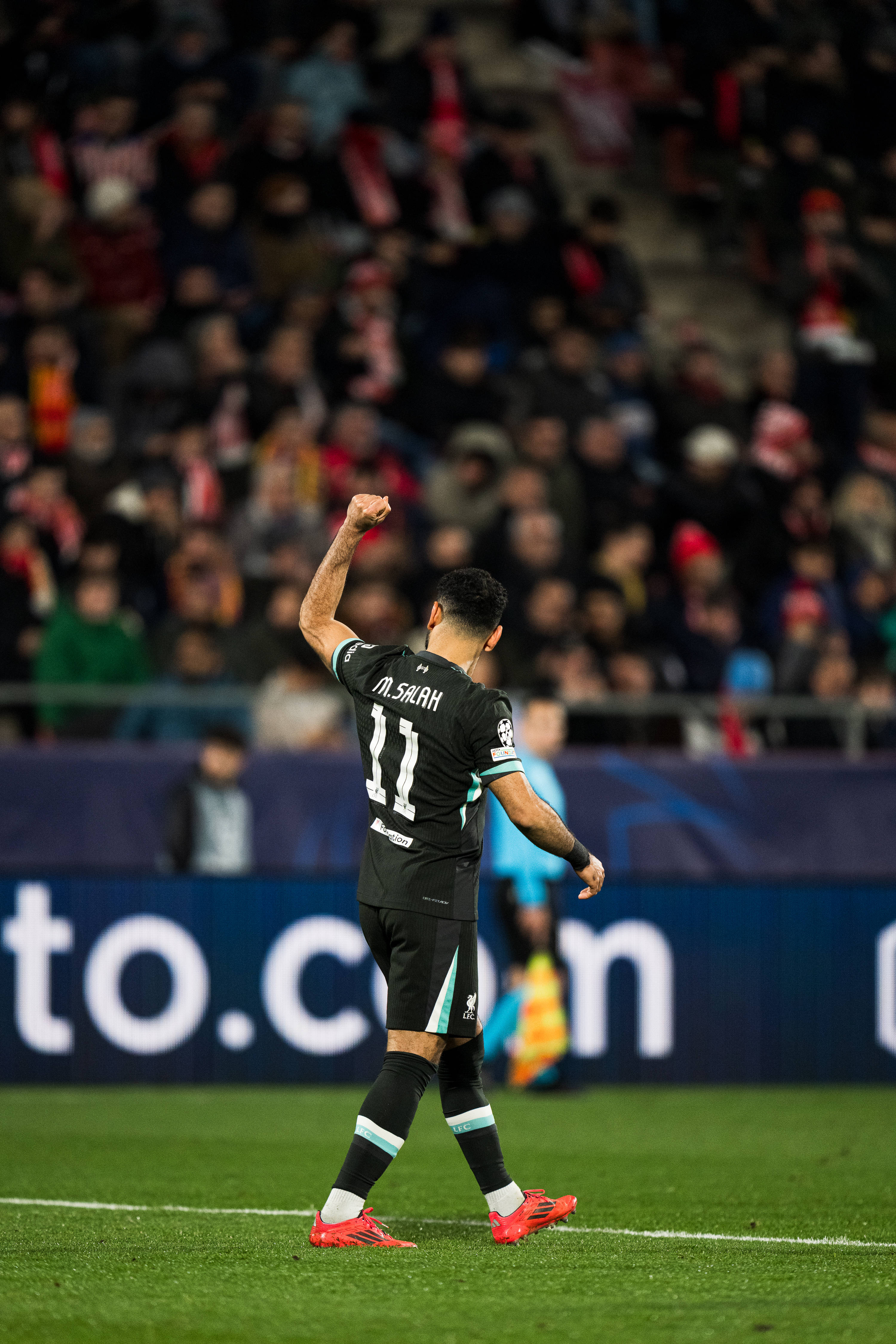 关于尤文图斯主场艰难取胜，榜首继续领跑的信息